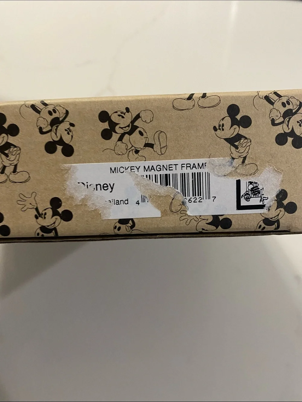 Disney NWT 2001 Magnet Photo Frame with Mickey, Donald, Goofy & Pluto